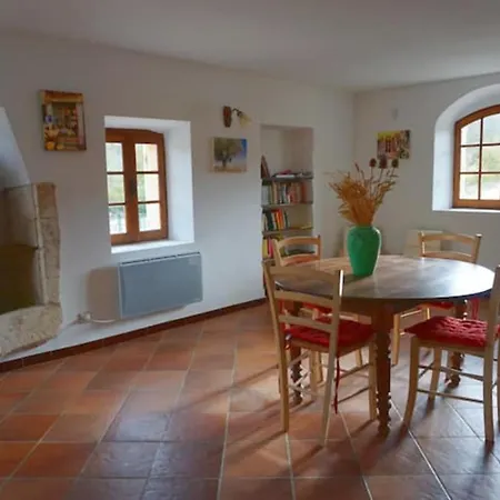 La Buisse - Les 2 Simiane-la-Rotonde