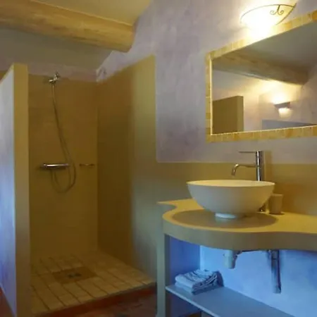 La Buisse - Les 2 Simiane-la-Rotonde